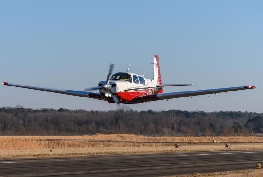 Propeller aircraft in flight